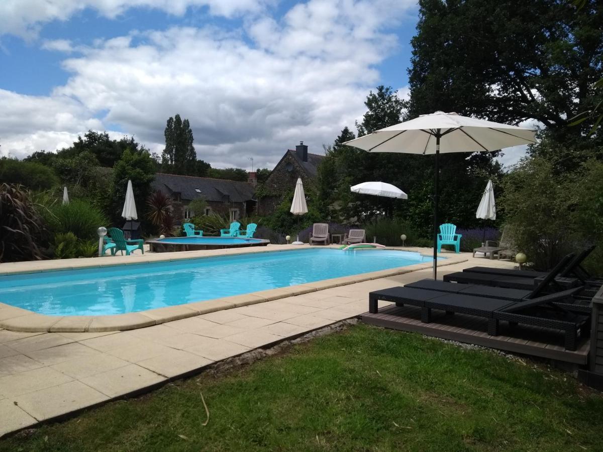 Gites De Lenvos Pontivy Exteriér fotografie